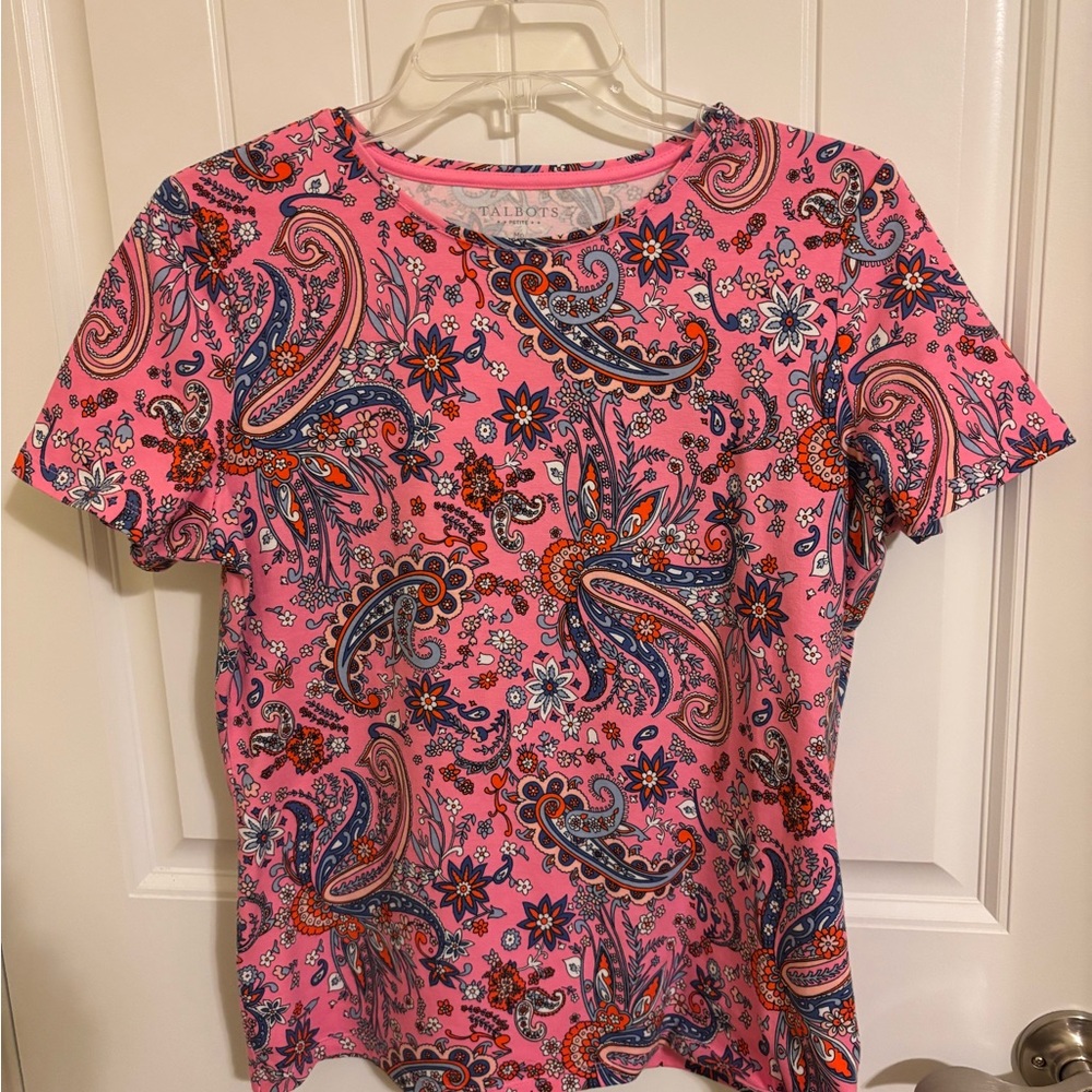 Talbots Vibrant Pink Paisley Short Sleeve Tee size MP - Picture 1 of 6